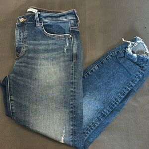 Distressed Skinny Jean 
Stretch 
Size: 10 
Brand Zara